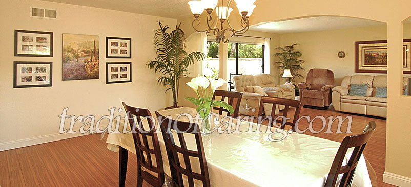 Villa Regina 3 Dining Area