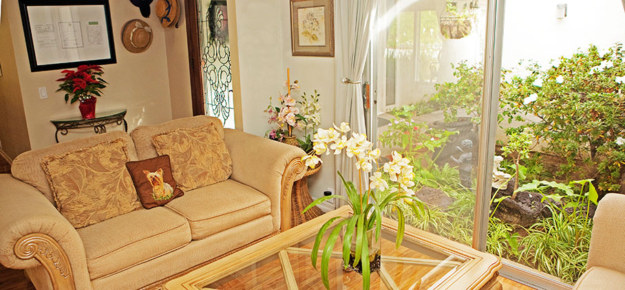 Villa Regina I, Garden View Sitting Area